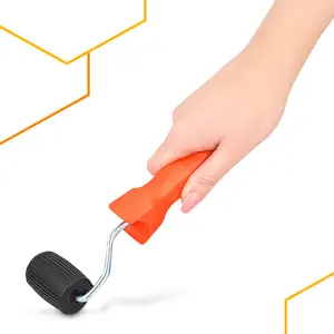 Wałek dociskowy do tapet beczkowy z uchwytem