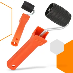 Wałek dociskowy do tapet beczkowy z uchwytem